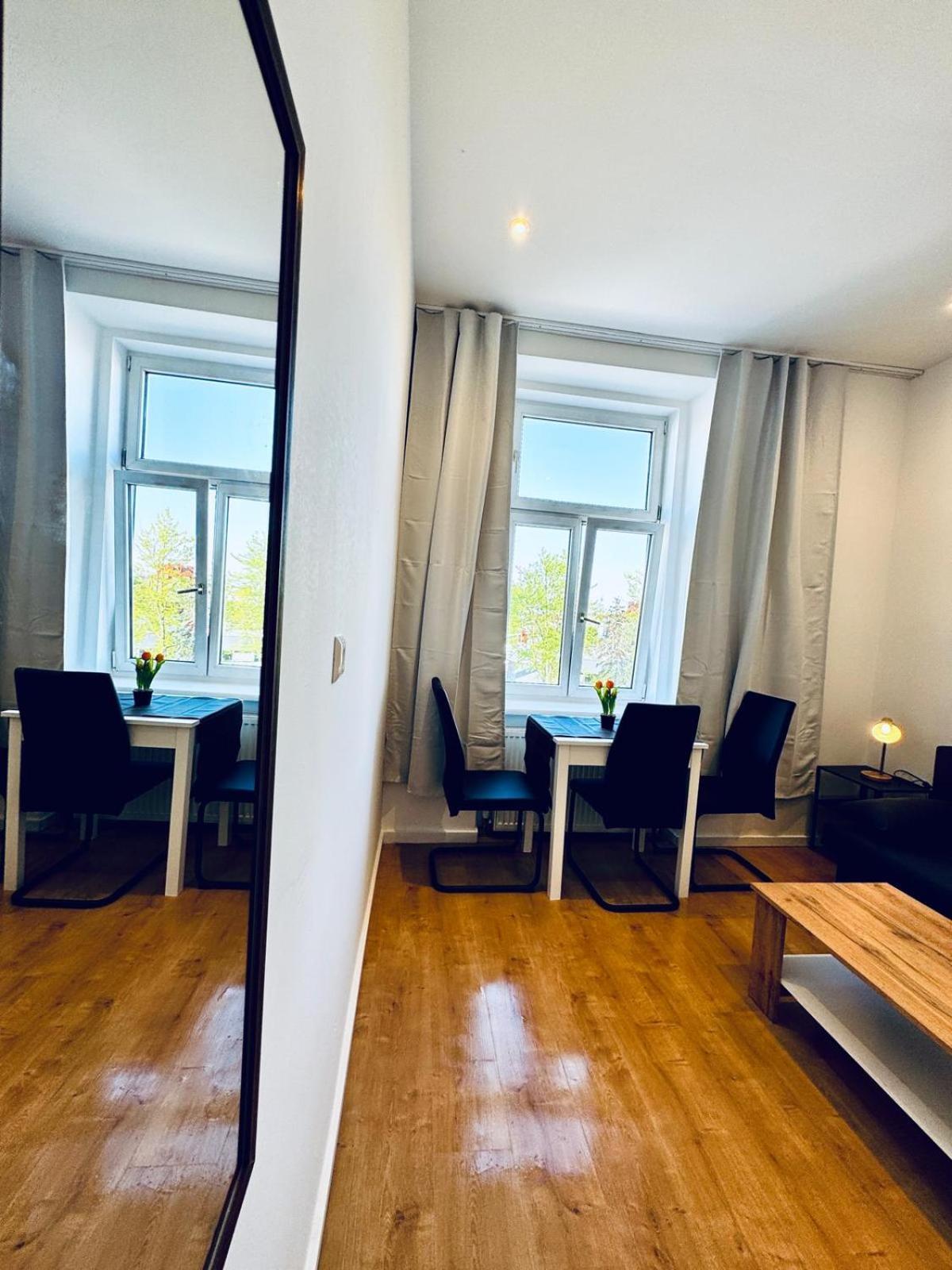 Spacious 3br Shared Near Kaufpark Alterlaa Apartment