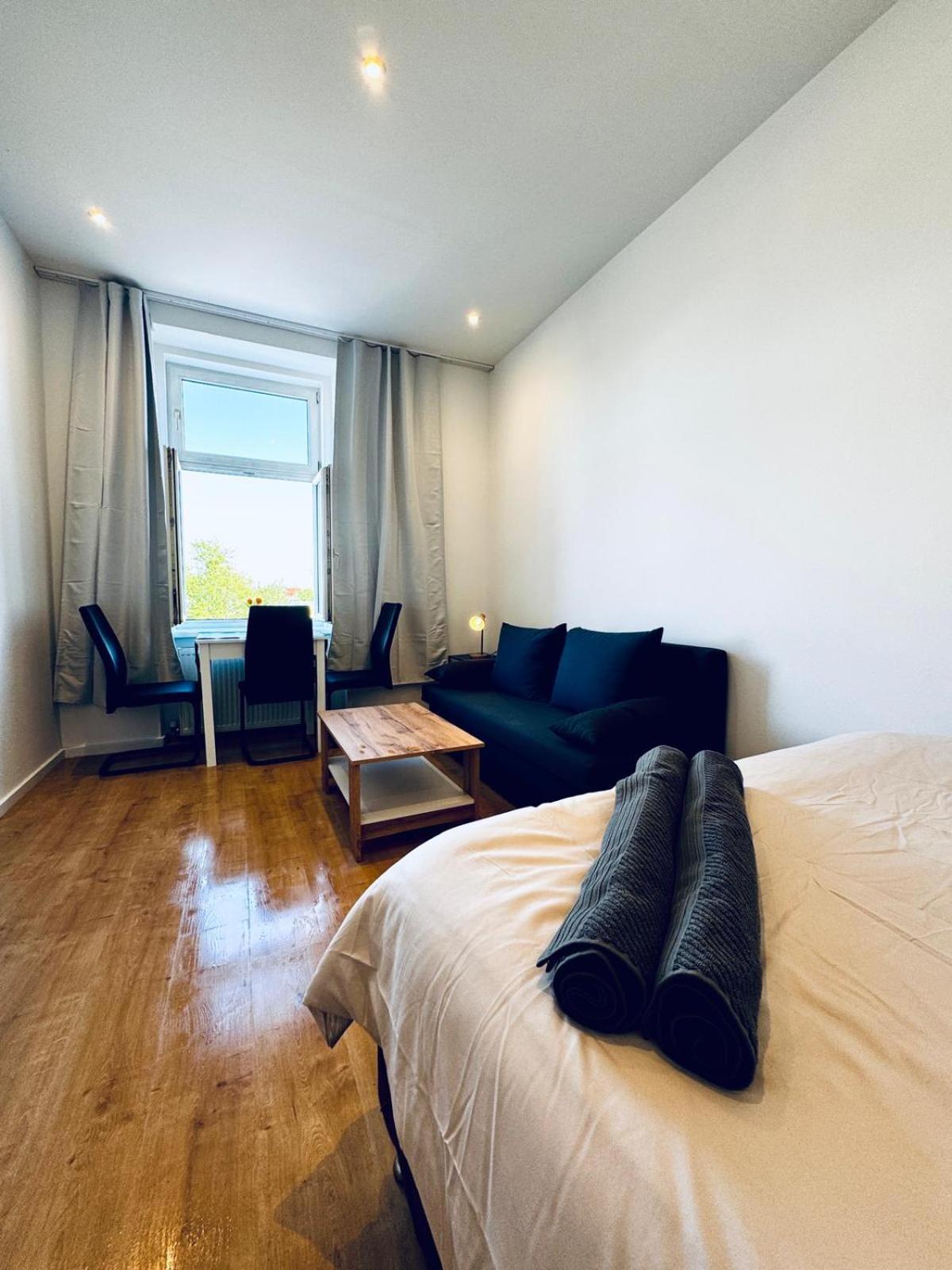 Spacious 3br Shared Near Kaufpark Alterlaa Wien