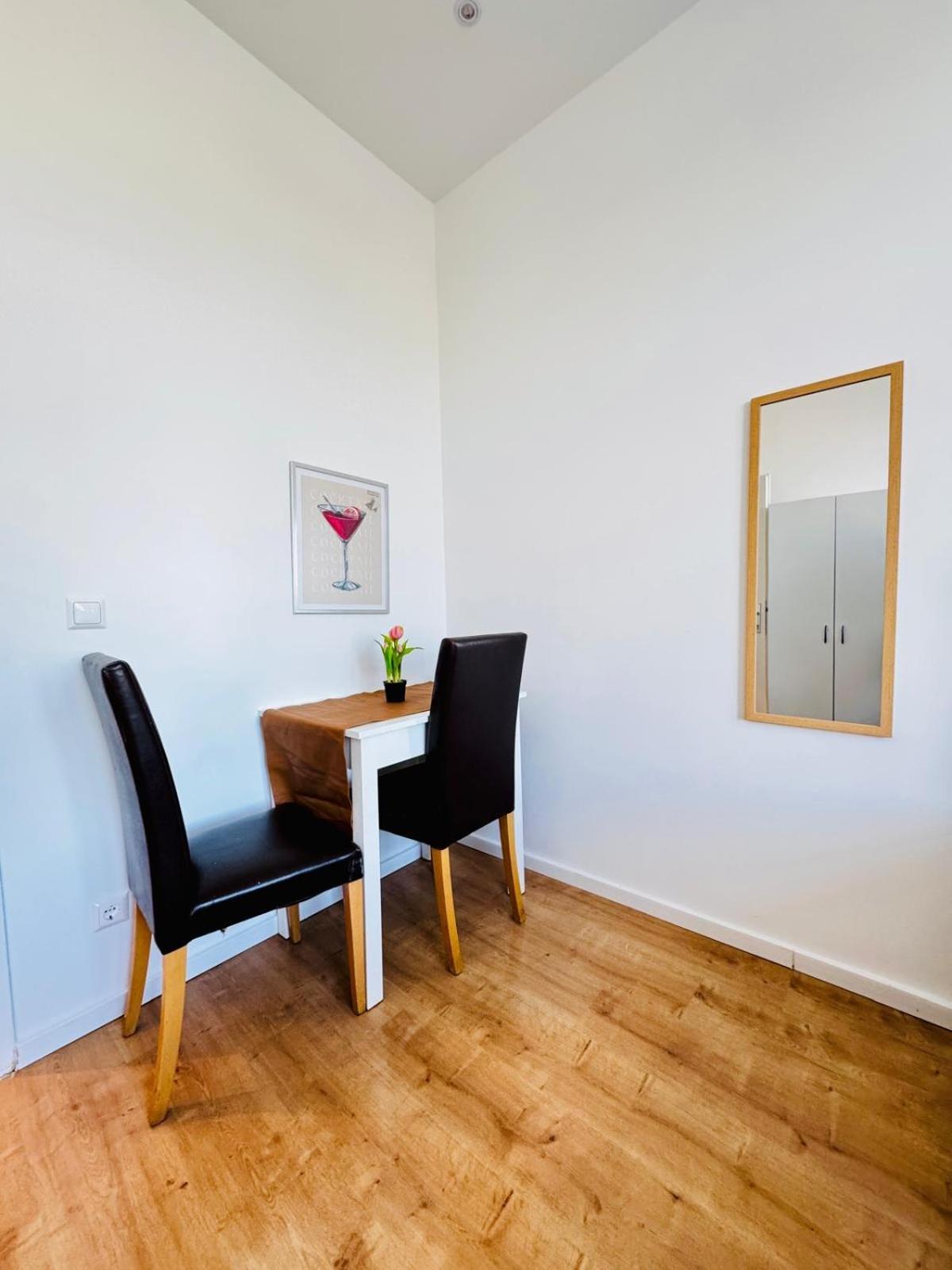 Spacious 3br Shared Near Kaufpark Alterlaa Apartment *
