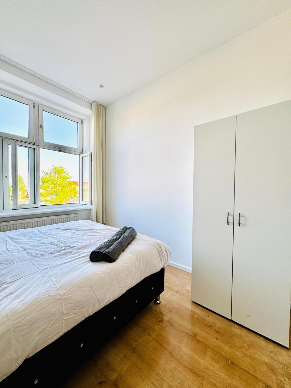Spacious 3br Shared Near Kaufpark Alterlaa Apartment